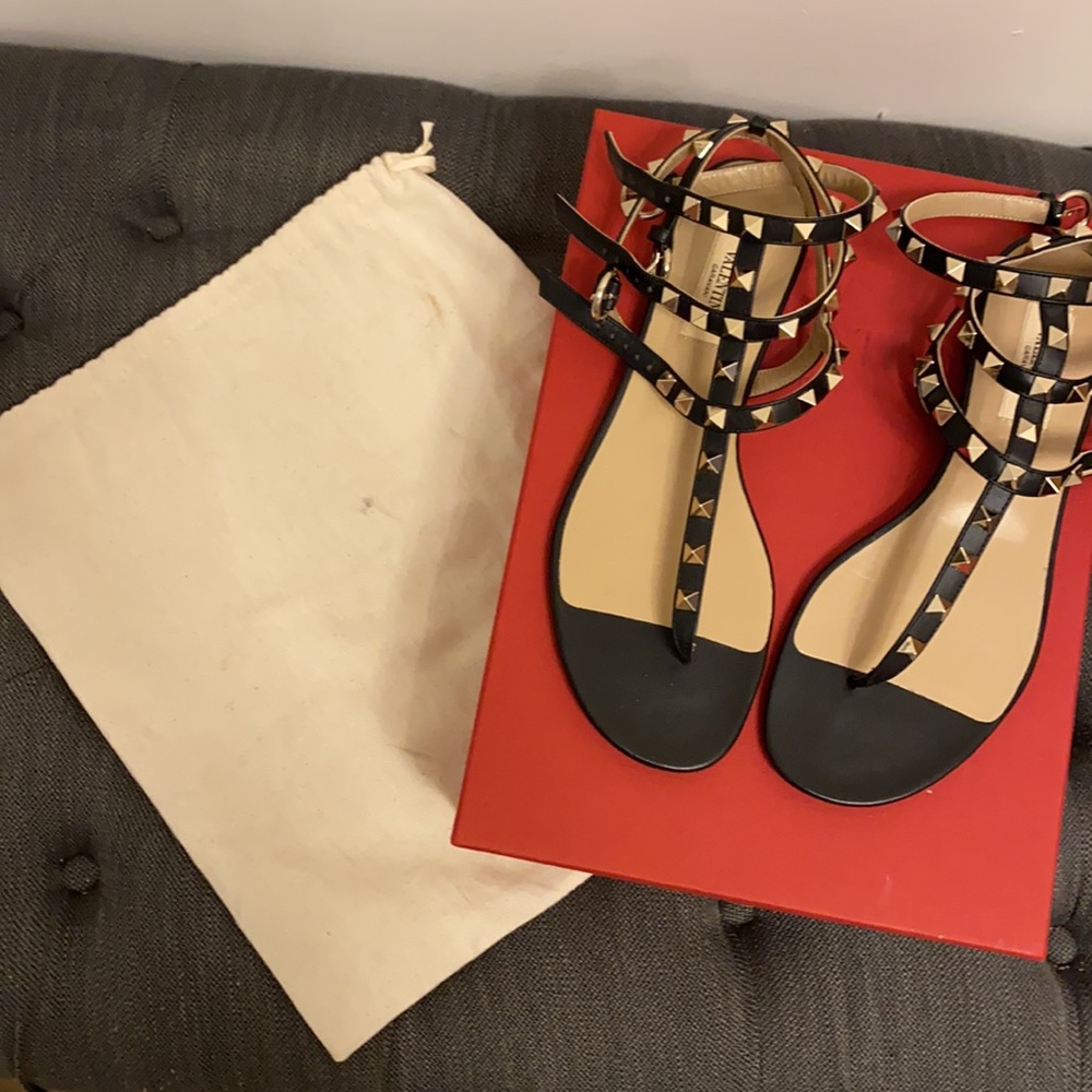 🖤 Valentino Rockstud Sandals - Picture 3 of 7